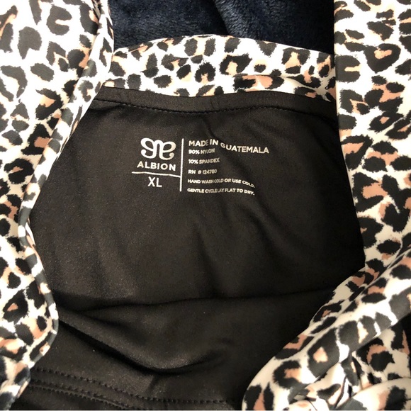 Albion Savannah swimsuit, XL cheetah print. Excellent used condition. - Picture 4 of 5